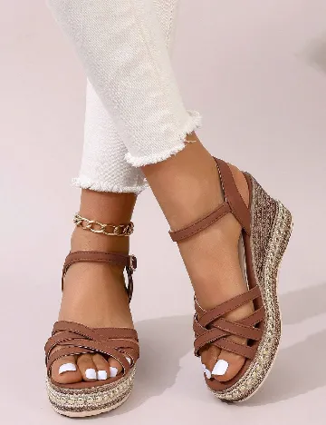 Sandale SHEIN, maro