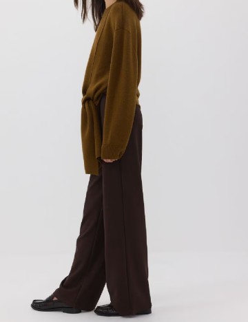 Pantaloni Reserved, maro