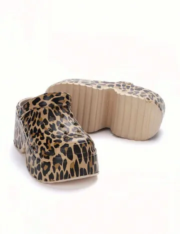 Saboti SHEIN, animal print