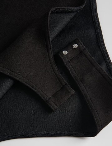 Body Reserved, negru