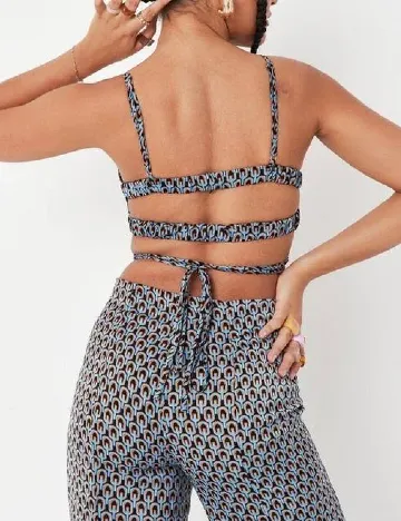 Top Missguided, mix culori