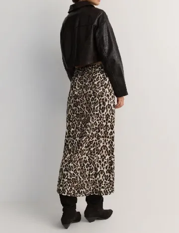 Fusta Reserved, animal print