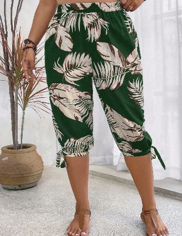 Pantaloni scurti SHEIN CURVE, verde