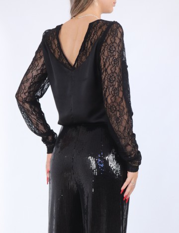 Pantaloni Kaiia, negru