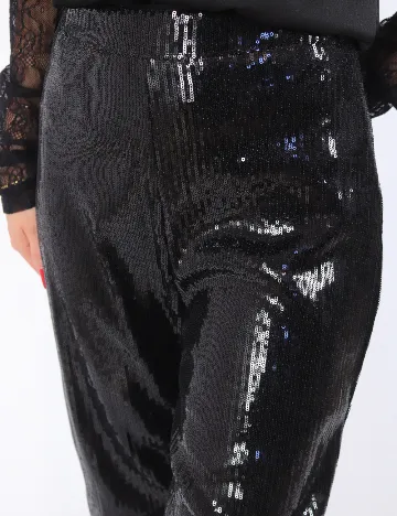 Pantaloni Kaiia, negru