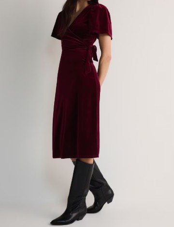 Rochie medie Reserved, visiniu