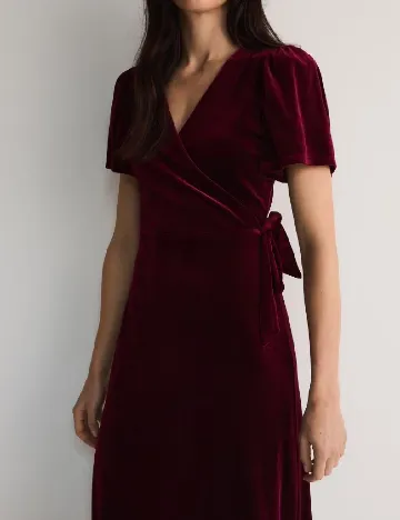 Rochie medie Reserved, visiniu