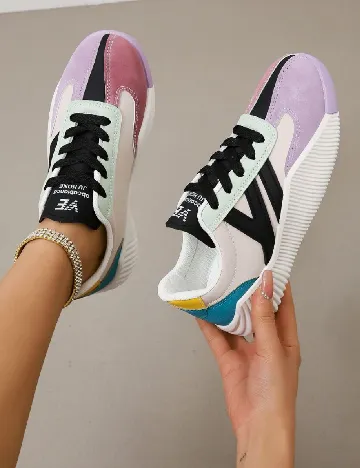 Adidasi SHEIN, mix culori