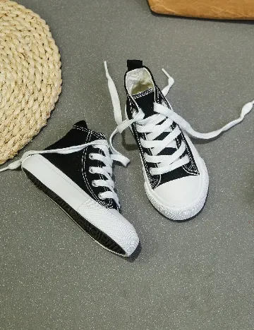 Tenisi Shein Kids, negru Negru