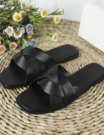 Slapi SHEIN, negru