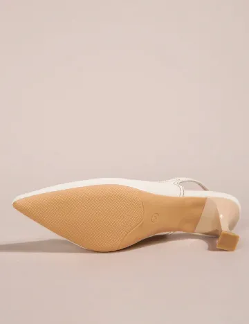 Pantofi SHEIN, crem