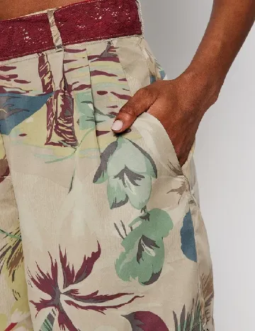 Pantaloni scurti Desigual, maro