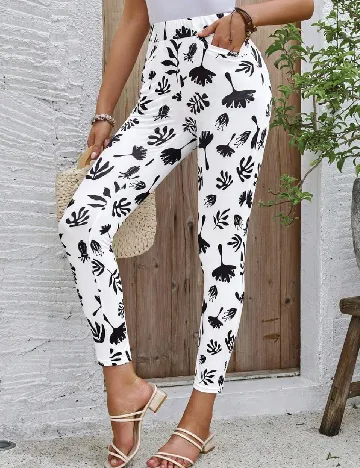 Pantaloni SHEIN, alb
