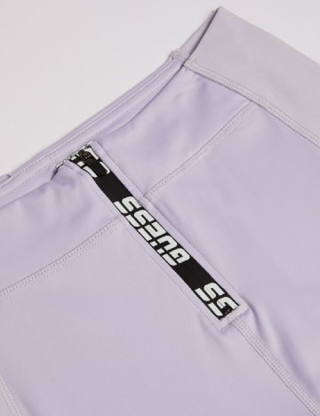 Colanti Guess, mov