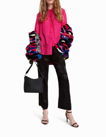 Camasa Desigual, roz