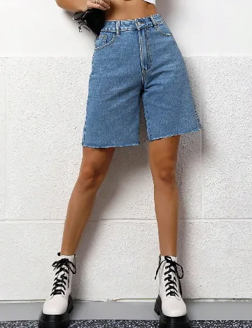 Pantaloni scurti SHEIN, albastru Albastru