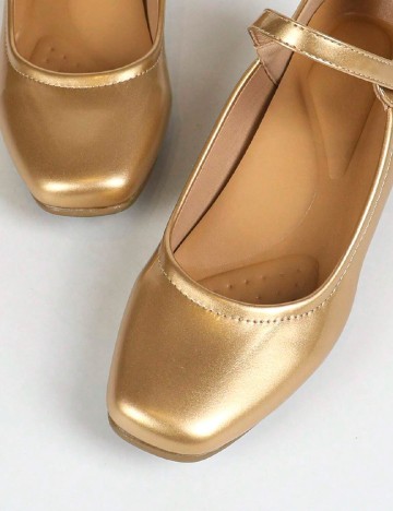 Pantofi SHEIN, auriu