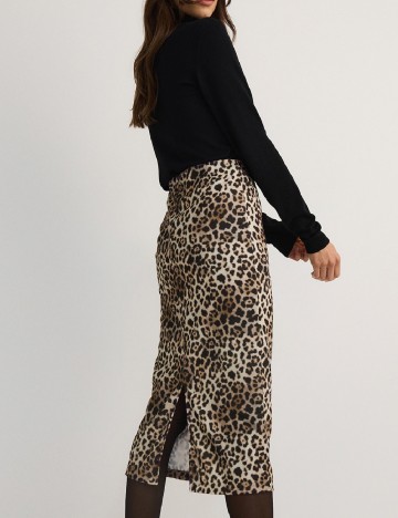 Fusta Reserved, animal print
