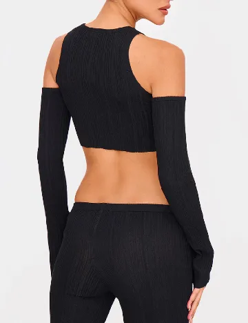 Top PRETTYLITTLETHING, negru