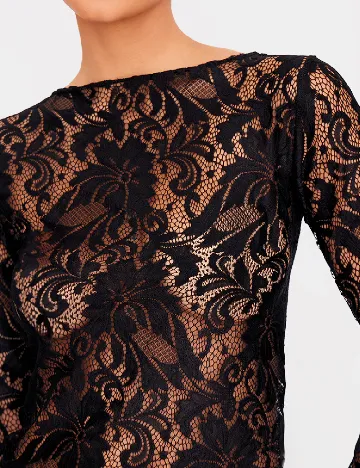 Top PRETTYLITTLETHING, negru