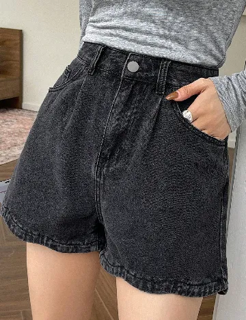 Pantaloni scurti Dazy, negru