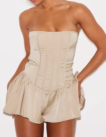 Salopeta PRETTYLITTLETHING, crem