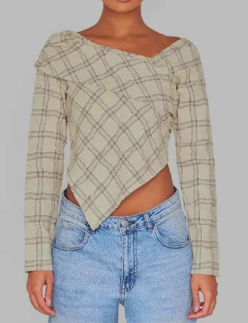 Bluza PRETTYLITTLETHING, bej Crem