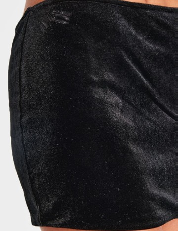 Fusta PRETTYLITTLETHING, negru