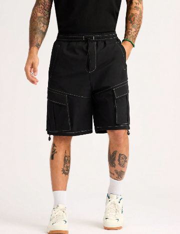 Pantaloni scurti SHEIN, negru