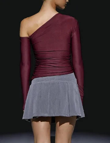 Bluza PRETTYLITTLETHING, pruna Mov
