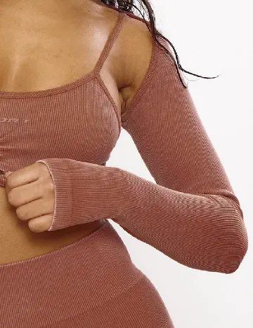 Bolero PRETTYLITTLETHING, maro