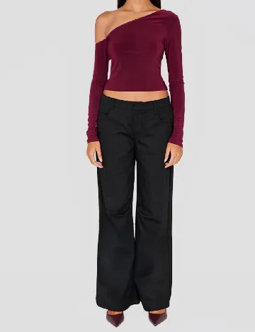 Bluza PRETTYLITTLETHING, pruna Mov