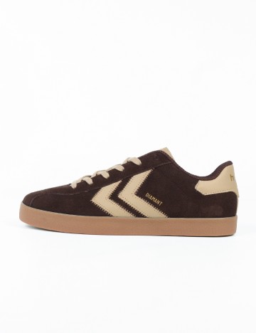 Adidasi Hummel, maro