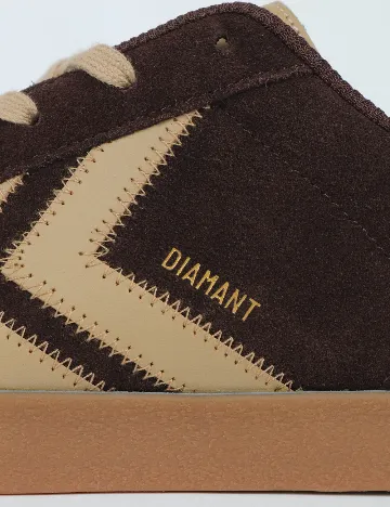 Adidasi Hummel, maro