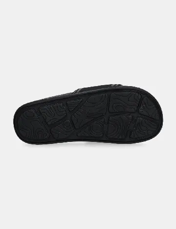 Slapi Hummel, negru
