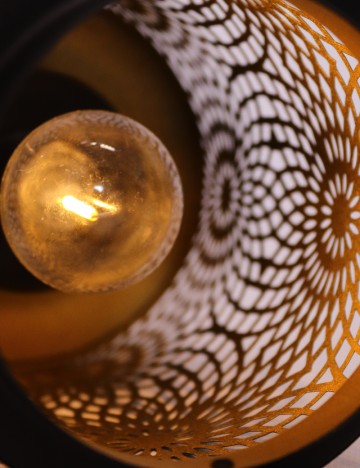 Lampa ACTION, negru