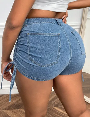 Pantaloni scurti SHEIN CURVE, albastru Albastru
