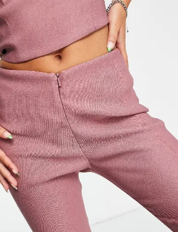 Pantaloni COLLUSION, roz pudra
