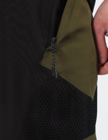 Pantaloni scurti Bolongaro Trevor, negru