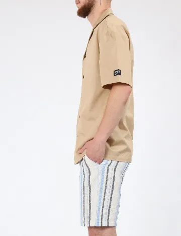 Pantaloni scurti Bershka, ecru Alb
