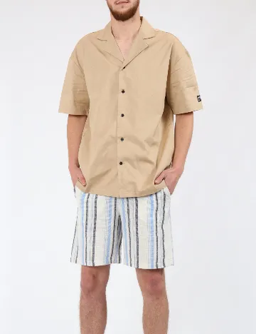 Pantaloni scurti Bershka, ecru Alb