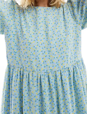 Rochie medie Glamorous, albastru Albastru