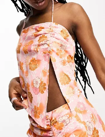Top Another reason, floral print