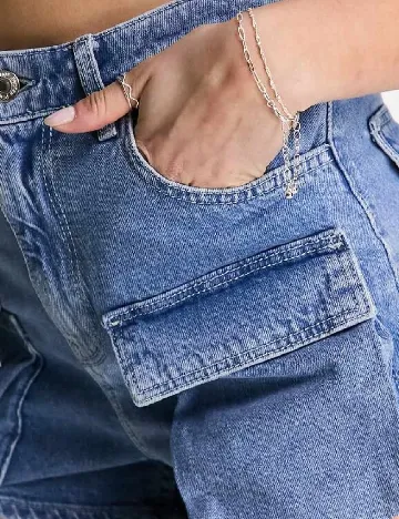 Pantaloni scurti Bershka, albastru