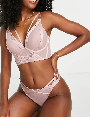 Chilot Hunkemöller, roz