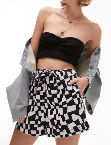 Pantaloni scurti Top Shop, alb/negru