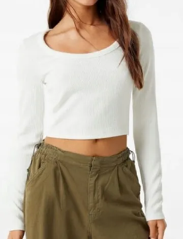 Top Bershka, alb Alb