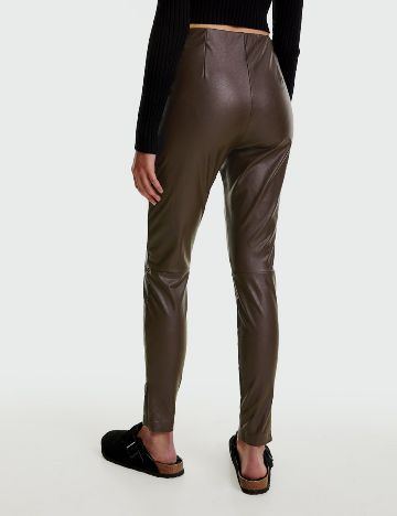 Pantaloni Edited, maro