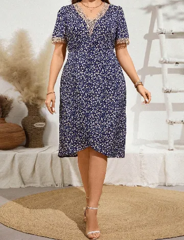 Rochie medie SHEIN CURVE, floral Floral print