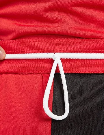 Pantaloni scurti Nike, rosu/negru Negru